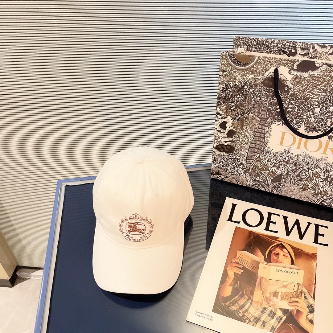 Burberry - Классическая бейсболка