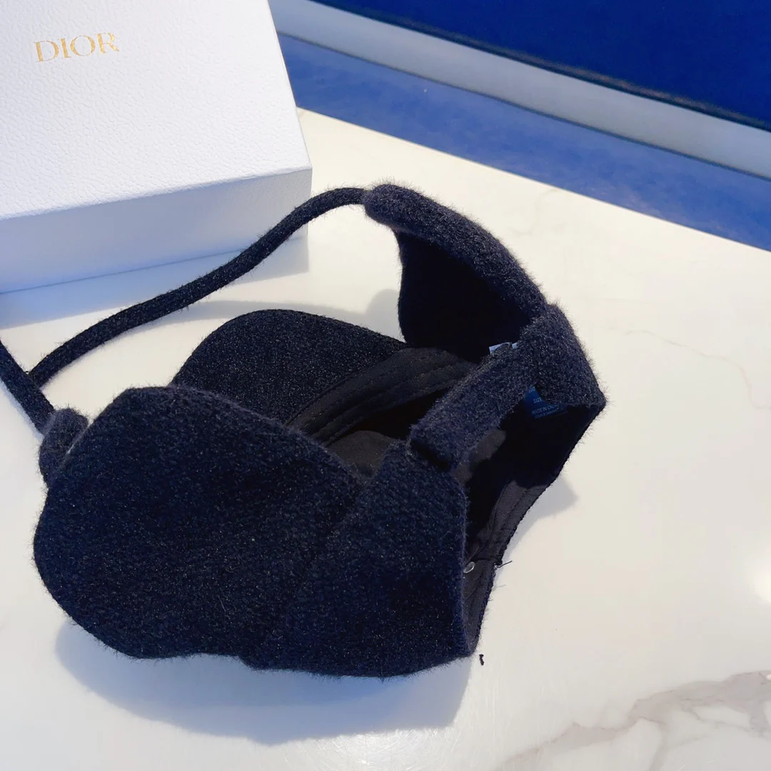 Наушники Chanel