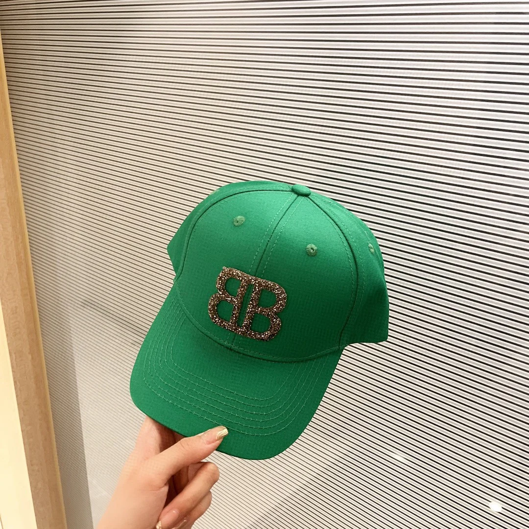 Balenciaga - Минималистичная бейсболка