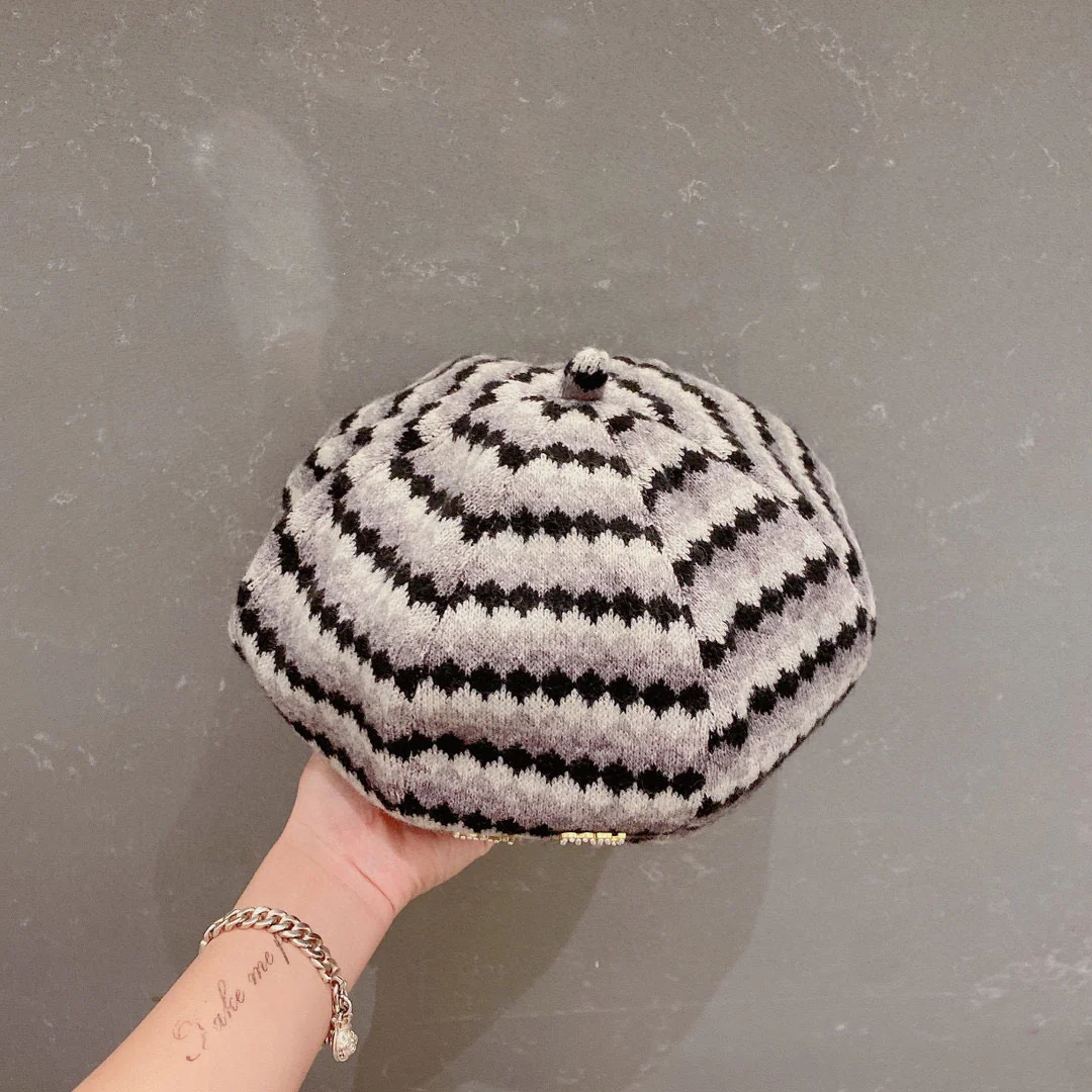 Miu Miu - Стеганый берет