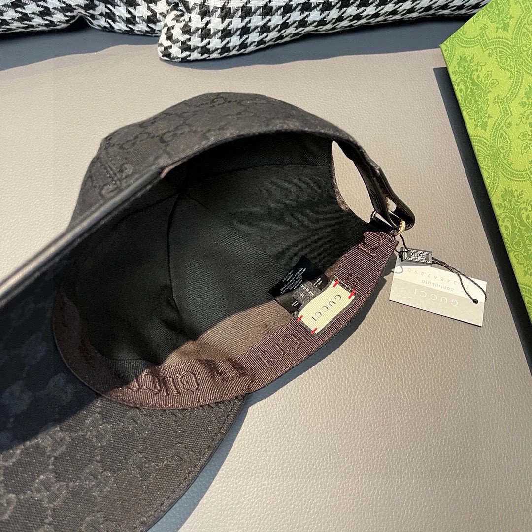 Gucci - Черная бейсболка с двойной буквой G