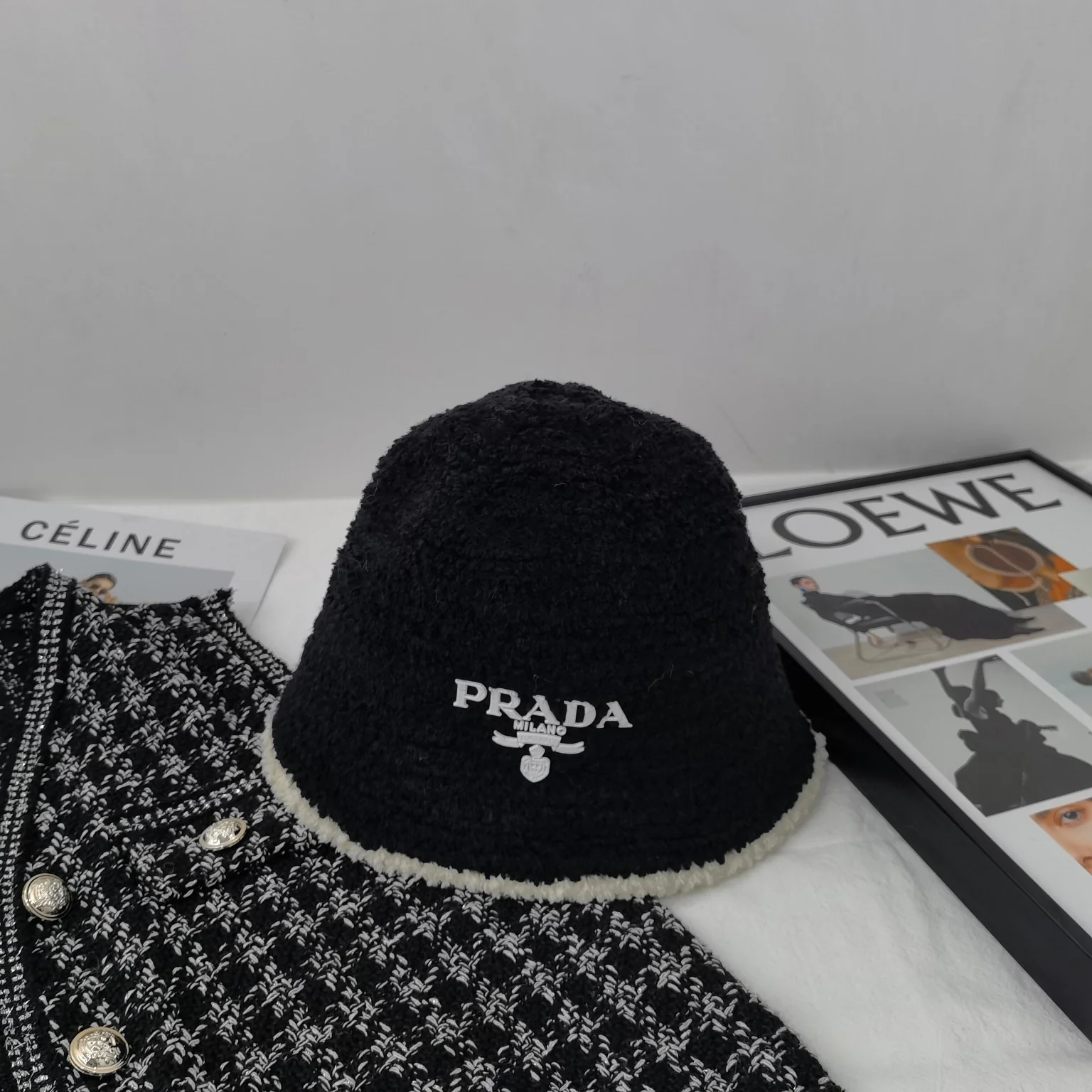 Prada - Рыбацкая шляпа из овчины