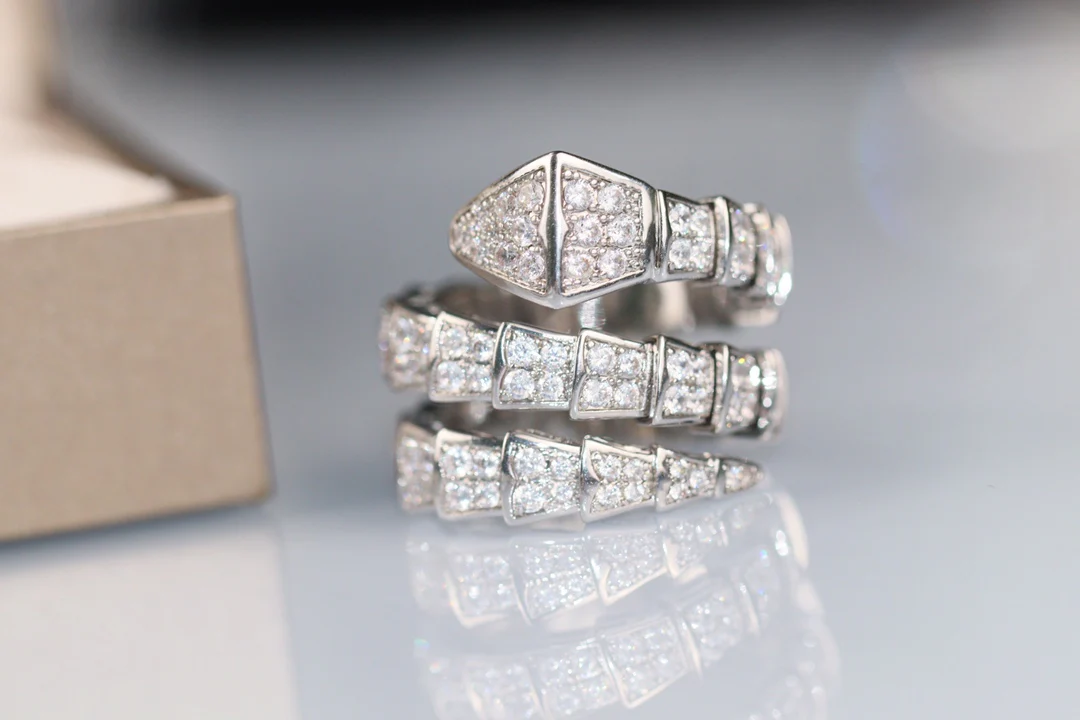 Кольцо Bvlgari - 50