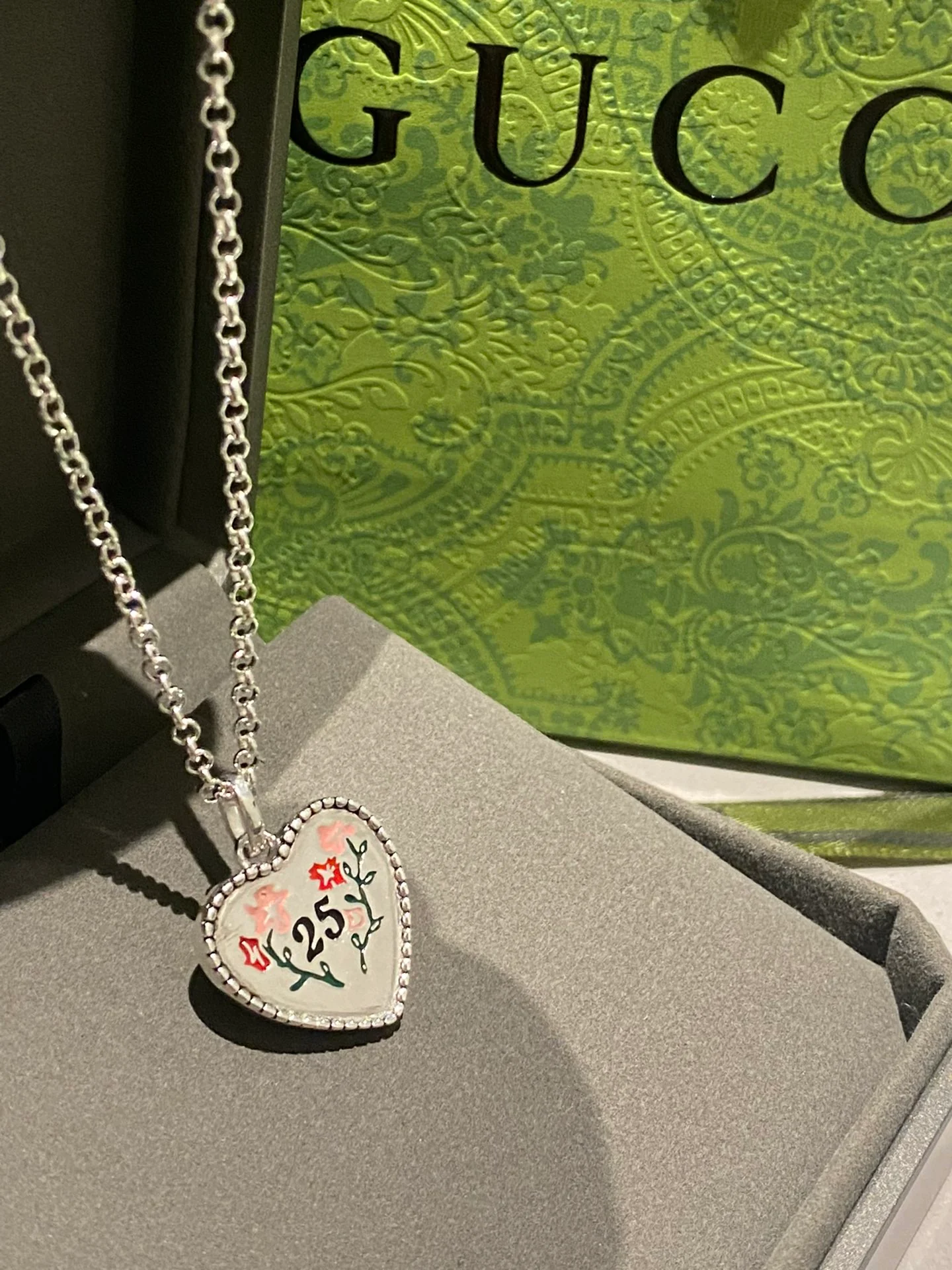 Gucci - Колье 040