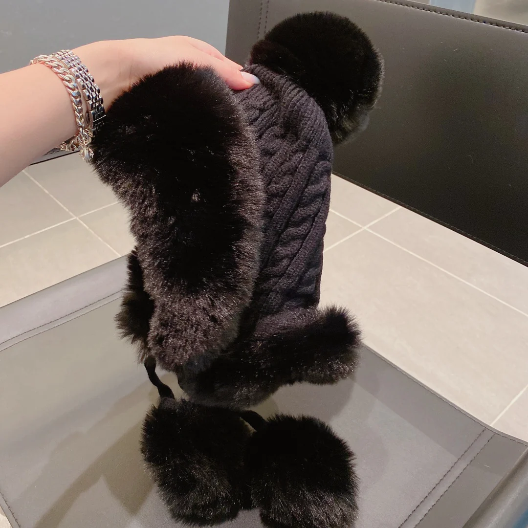 Шапка-бини Burberry с ушками - черная