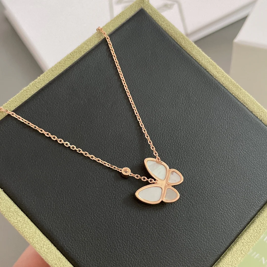 Van Vuitton - Колье 024