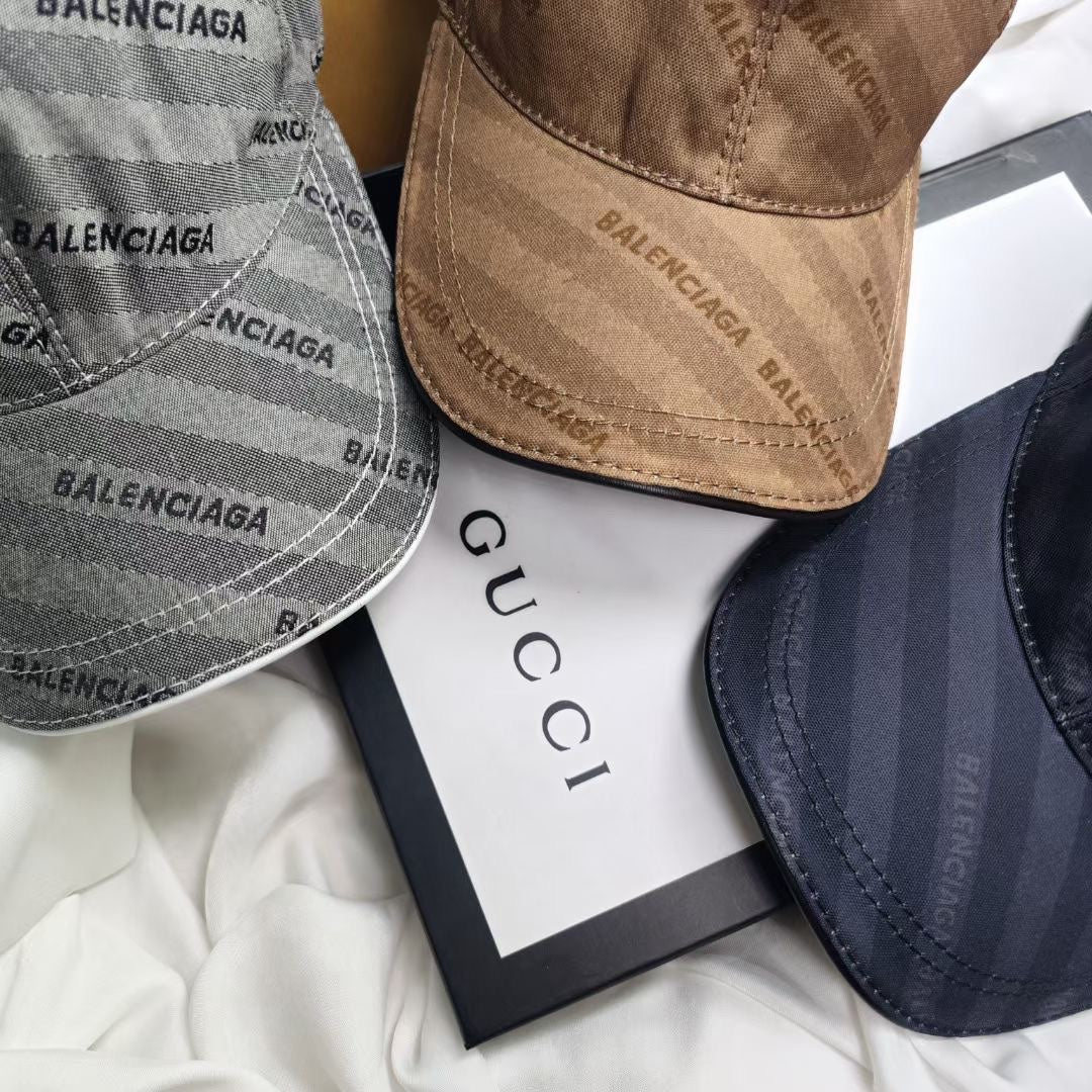 Полосатая бейсболка Balenciaga - черная