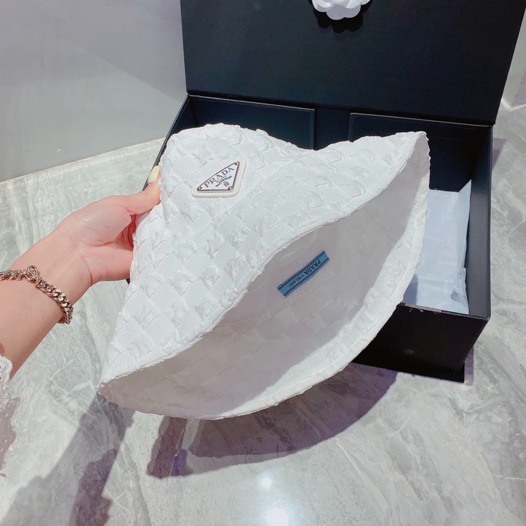 Шляпа рыбака Saint Y-Luo с 3D-шахматным рисунком — незаменимая вещь в путешествиях.