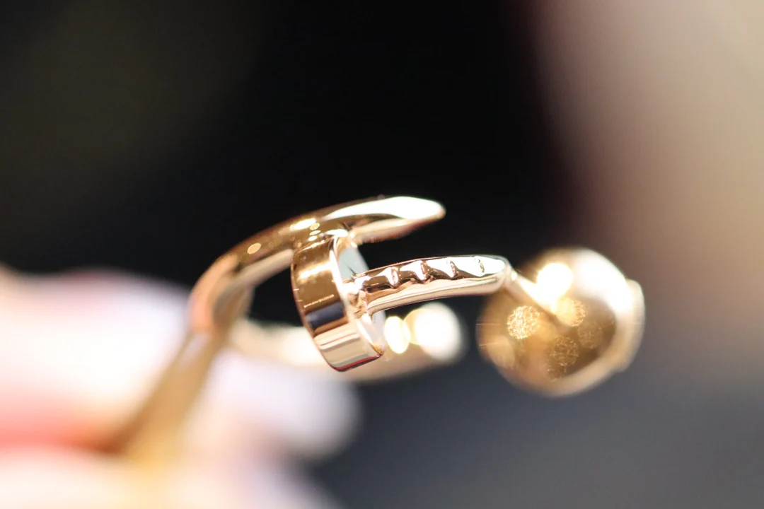 Серьги Cartier 030