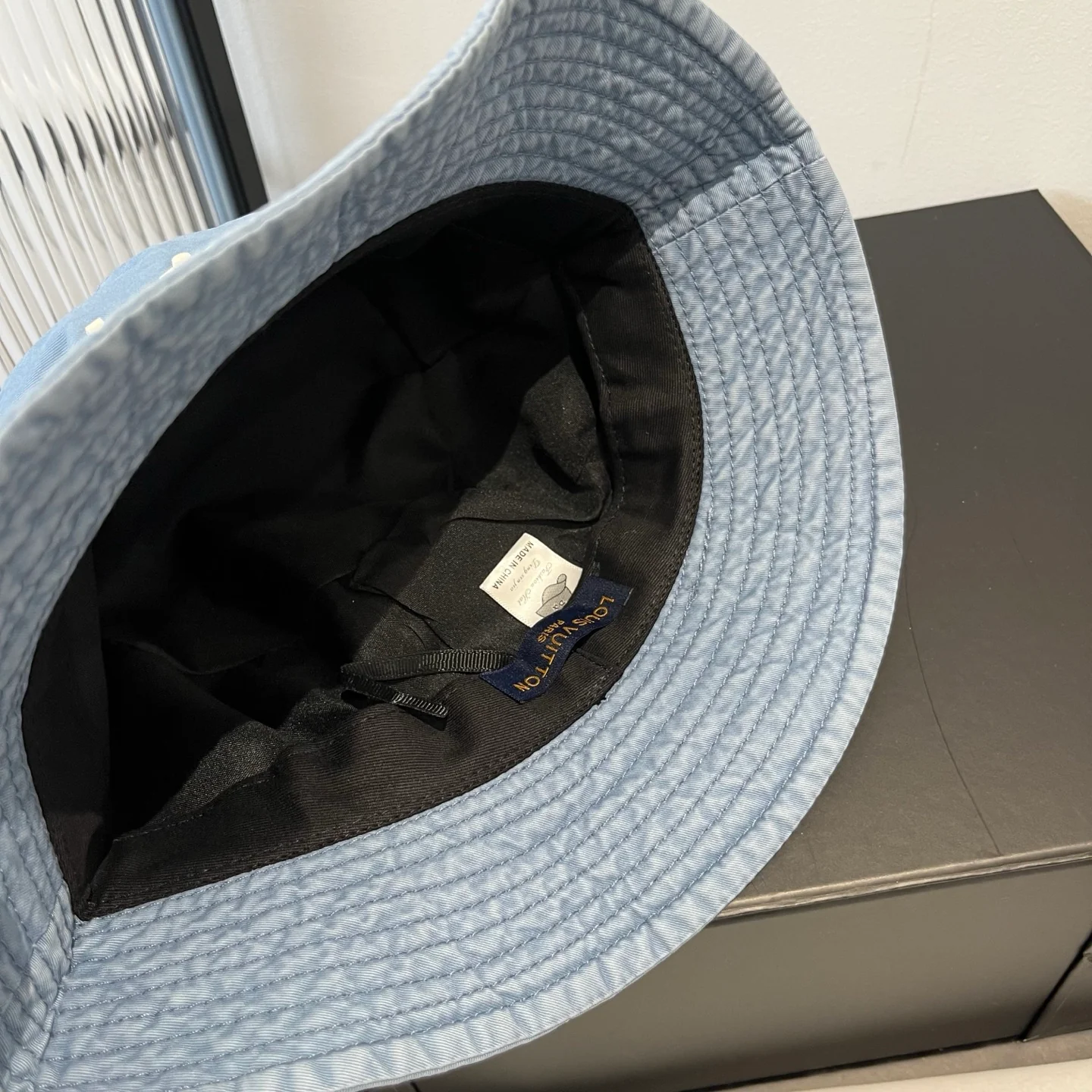 LV - Простая рыбацкая шляпа - Светло-голубая