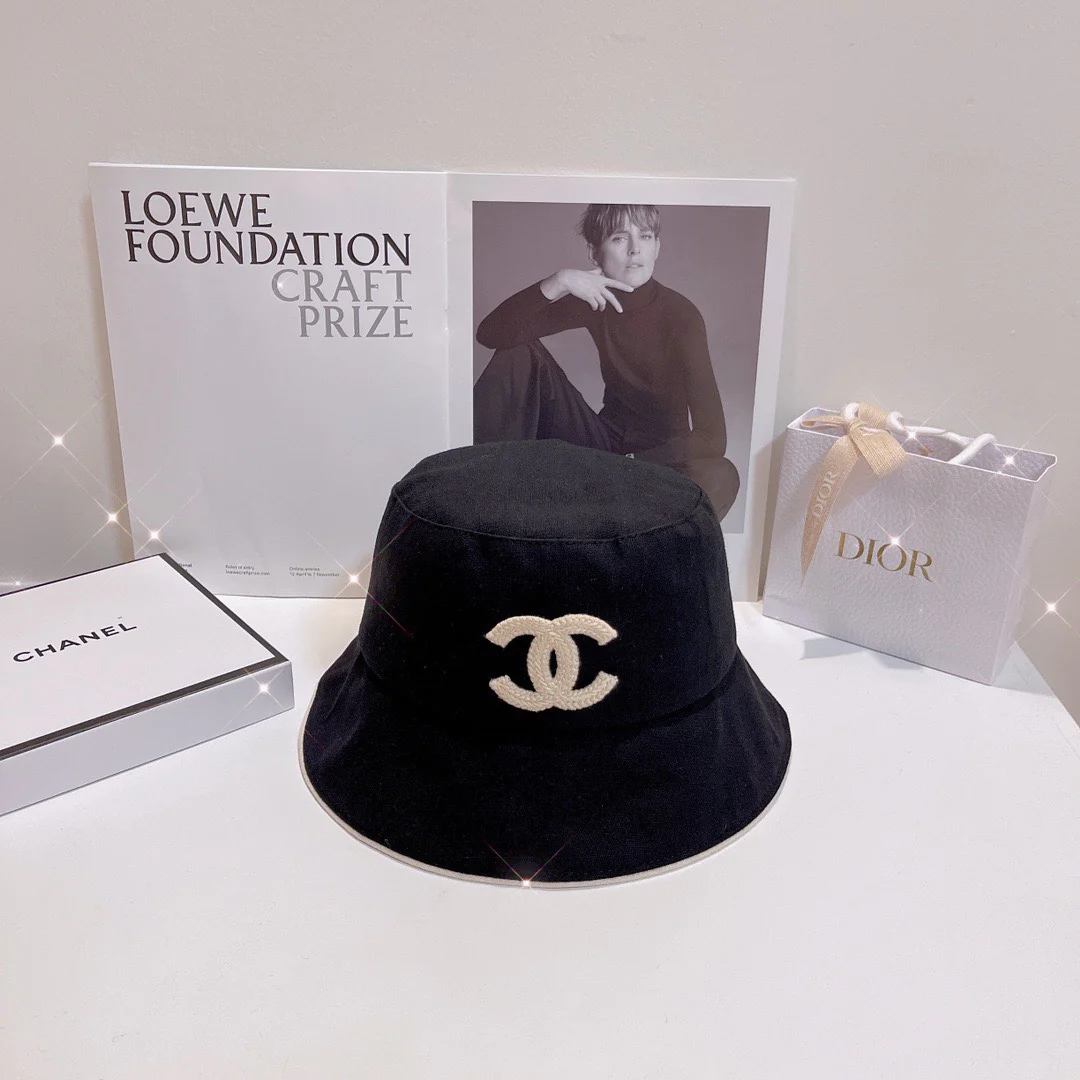 Шляпа рыбака Chanel с разрезом сзади и бантом, весна/лето, черная