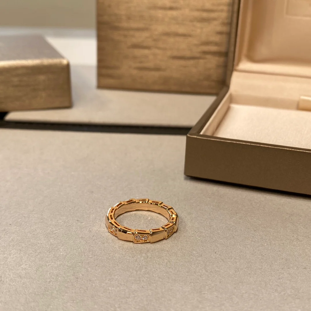 Кольцо Bvlgari - Золото 007