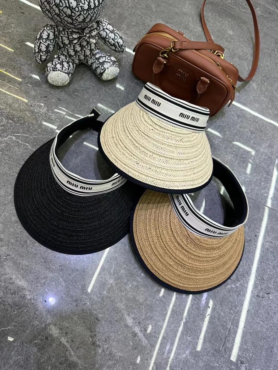 Miu Miu - Ажурная шляпа от солнца - Белый