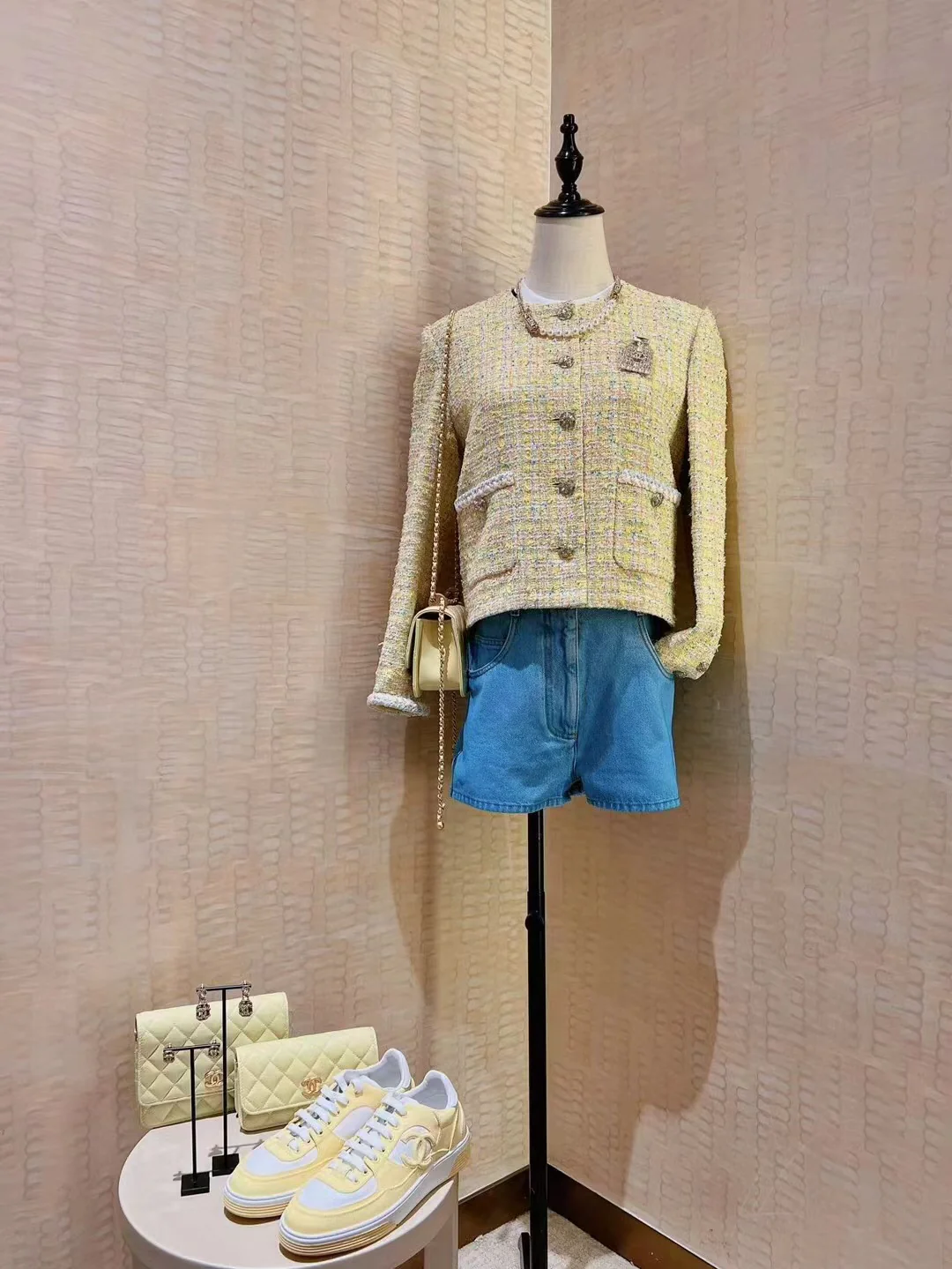 Брошь Chanel 158