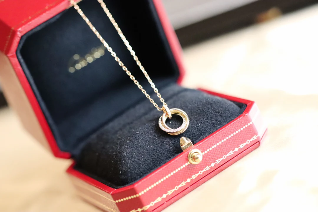 Cartier - Новое колье с тремя кольцами - двустороннее