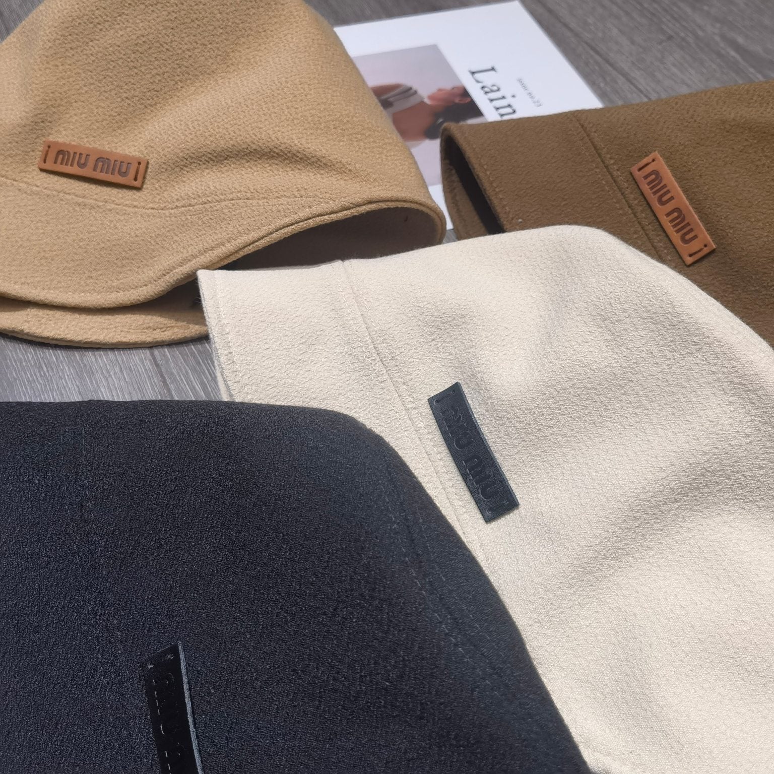 Miu Miu - Новинка осени 2023 - Панама неправильной формы