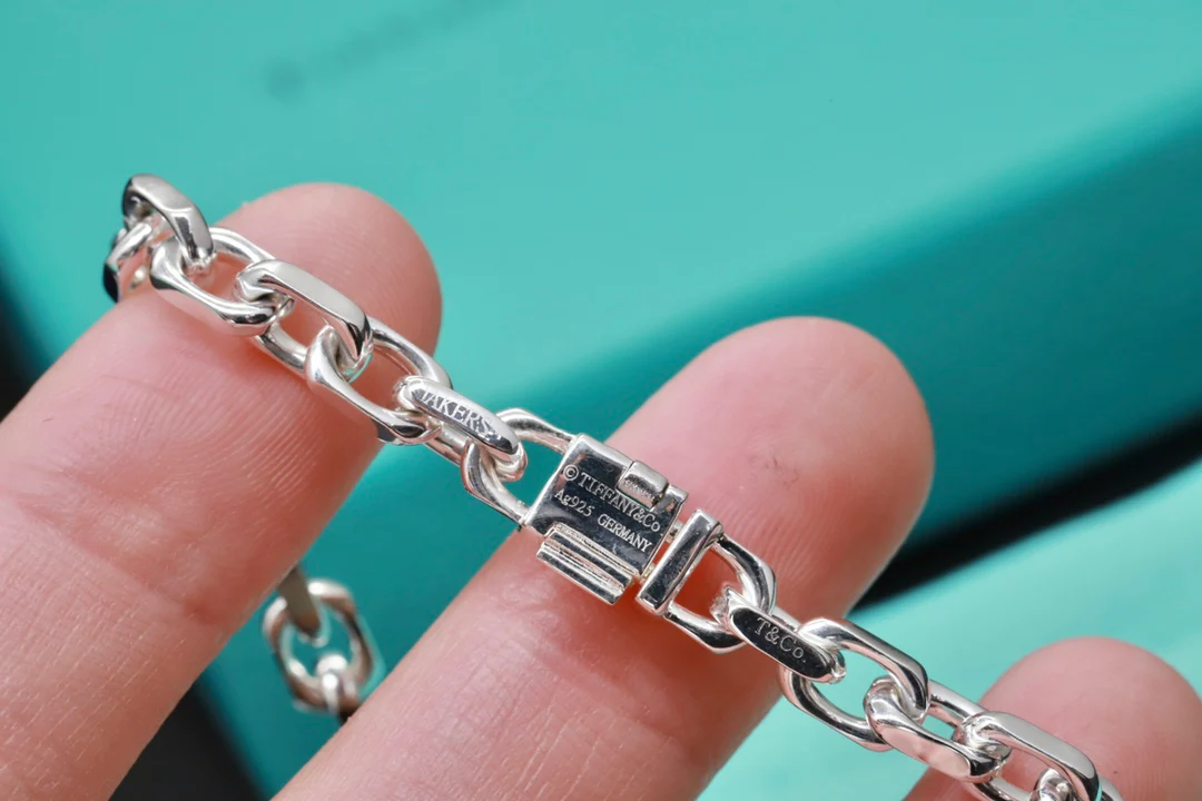 Колье Tiffany 052