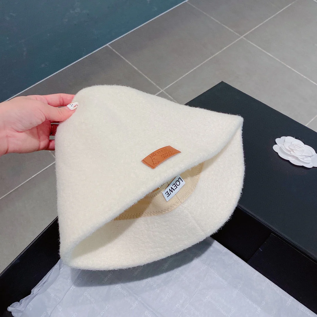 Lolwei - Рыбацкая шапка из кроличьей шерсти - Белая