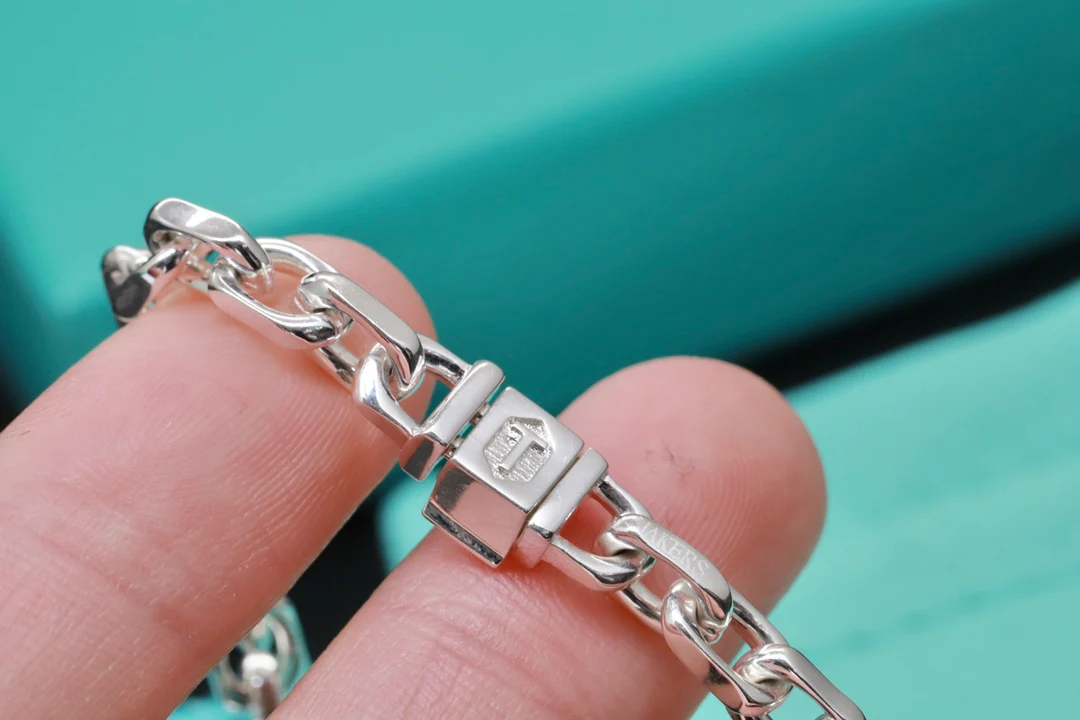 Колье Tiffany 052