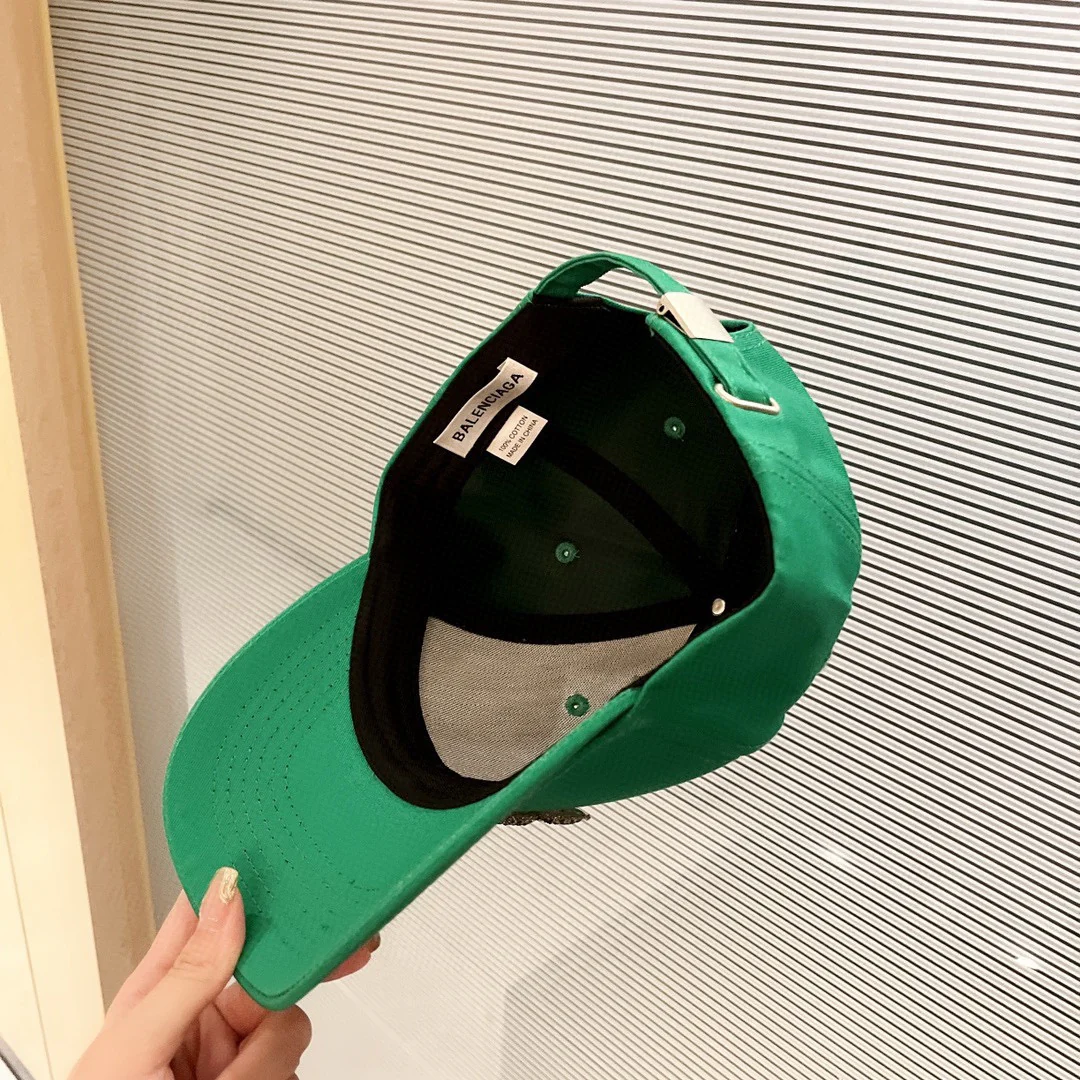 Balenciaga - Минималистичная бейсболка