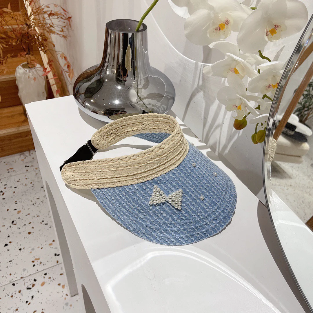 Солнцезащитная шляпа Chanel из джинсовой ткани с бисером - 1