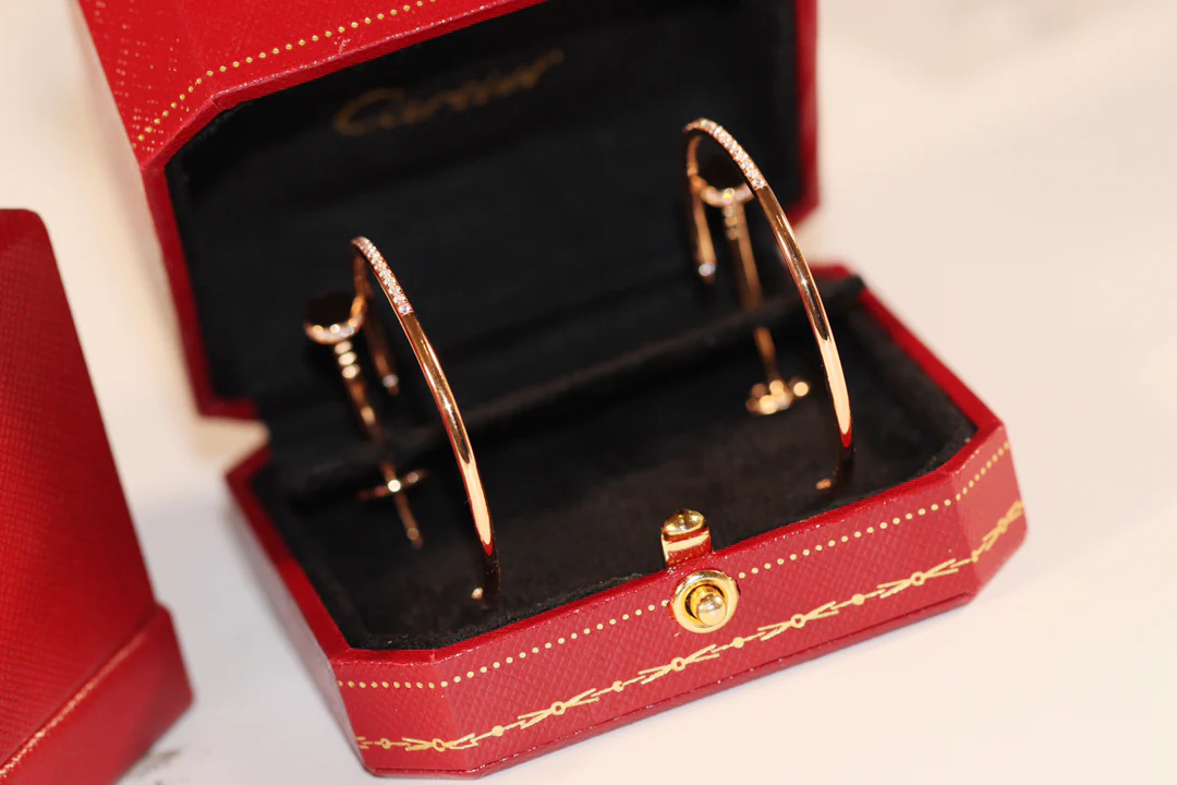 Серьги Cartier 040