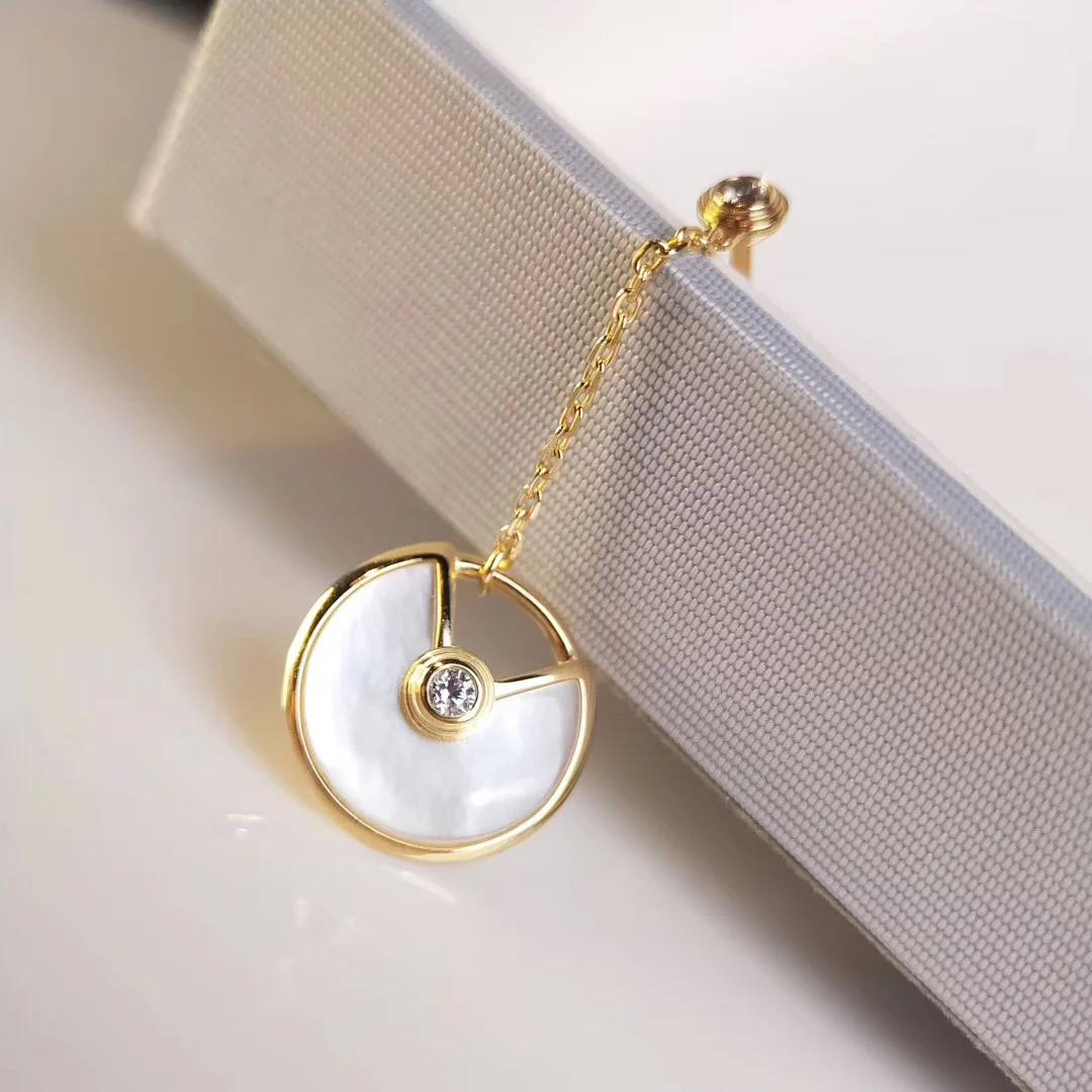 Серьги-амулеты Cartier