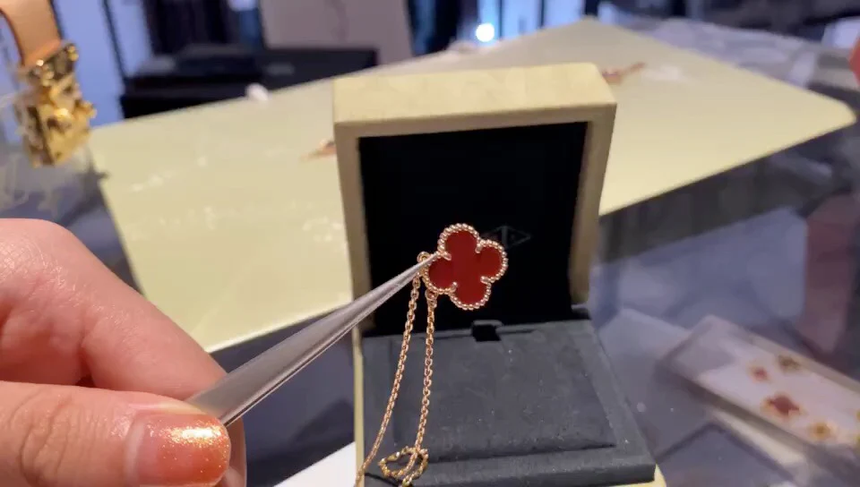 VCA-Ожерелье-1