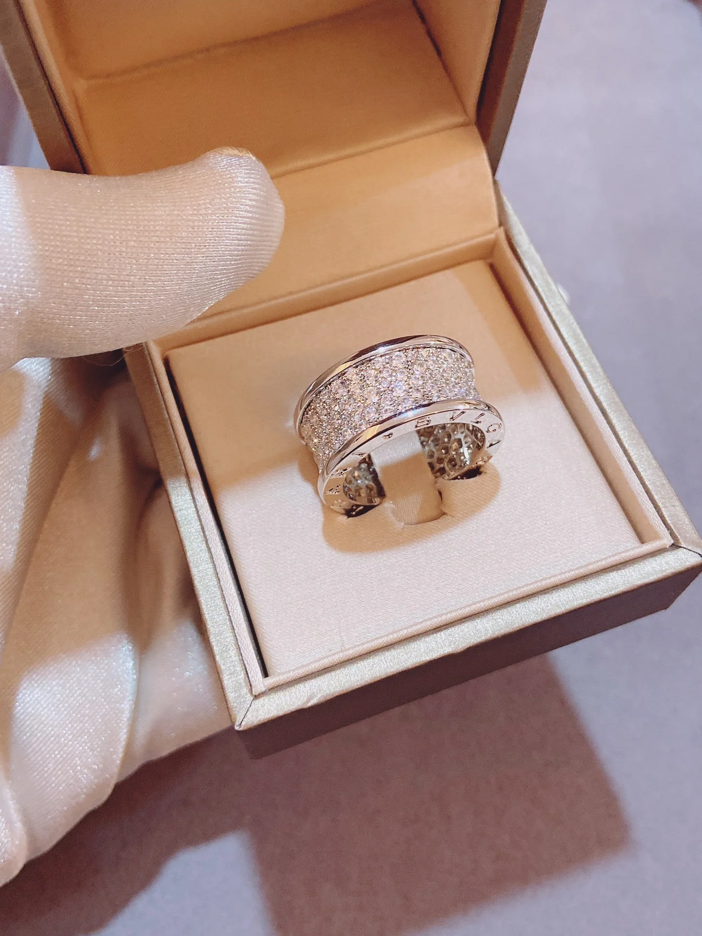 Кольцо Bvlgari 028