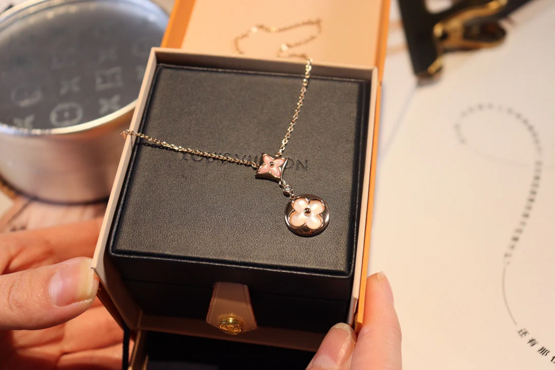 LV-Ожерелье 093