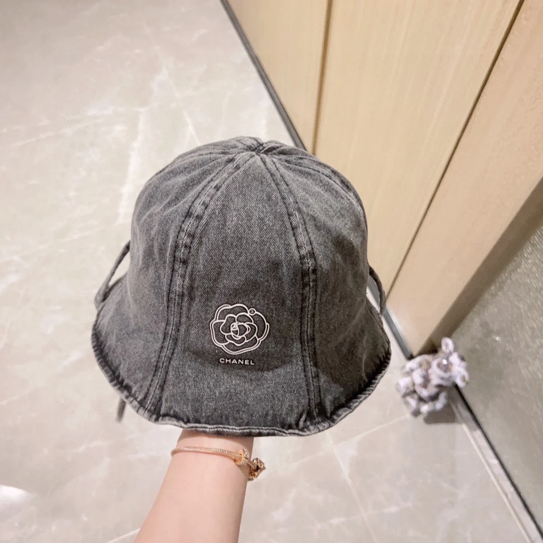 Новинка сезона весна/лето 2023 от Chanel - Ковбойская рыбацкая шляпа - Черная