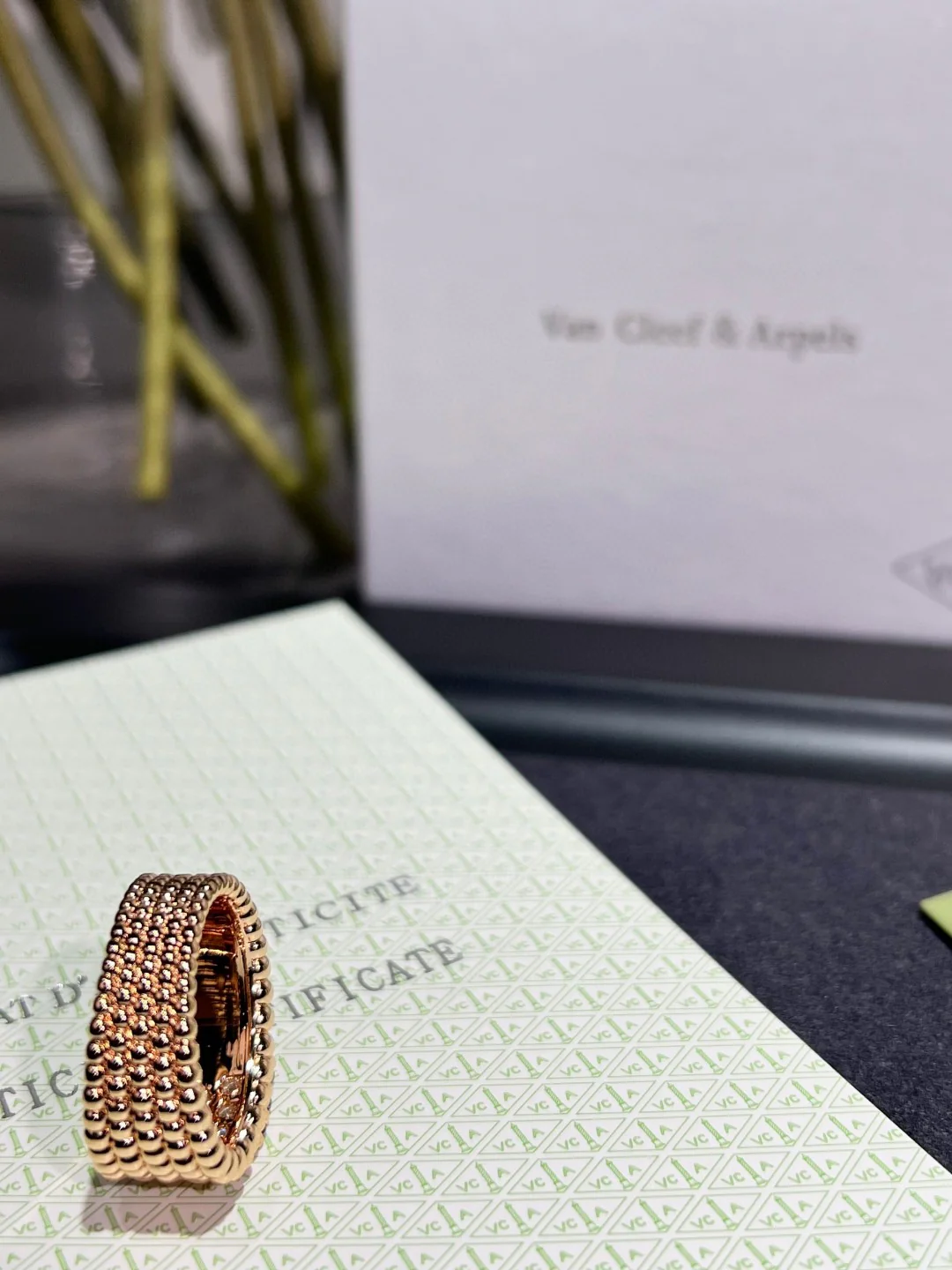 Ван Век - Кольцо 027