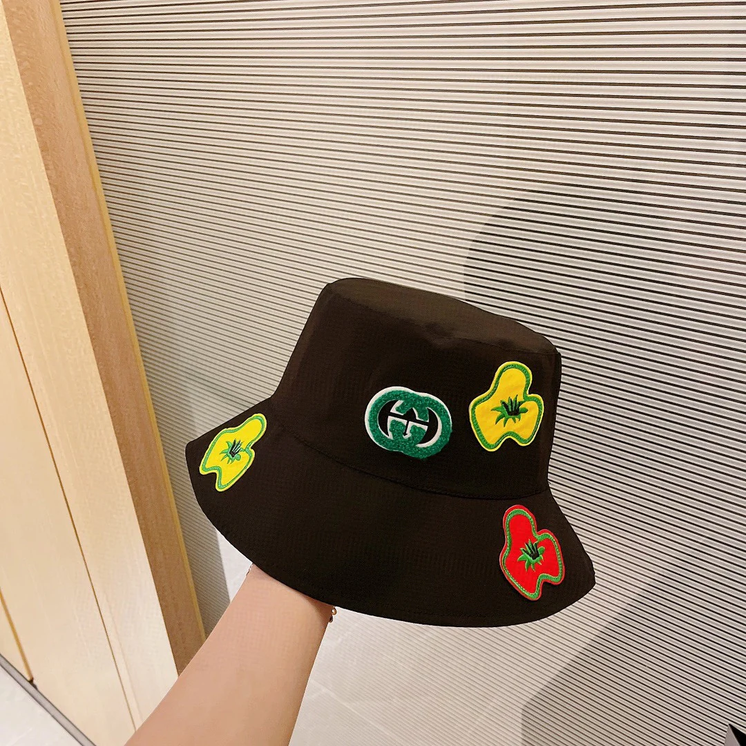 Gucci — панама, одобренная знаменитостями.