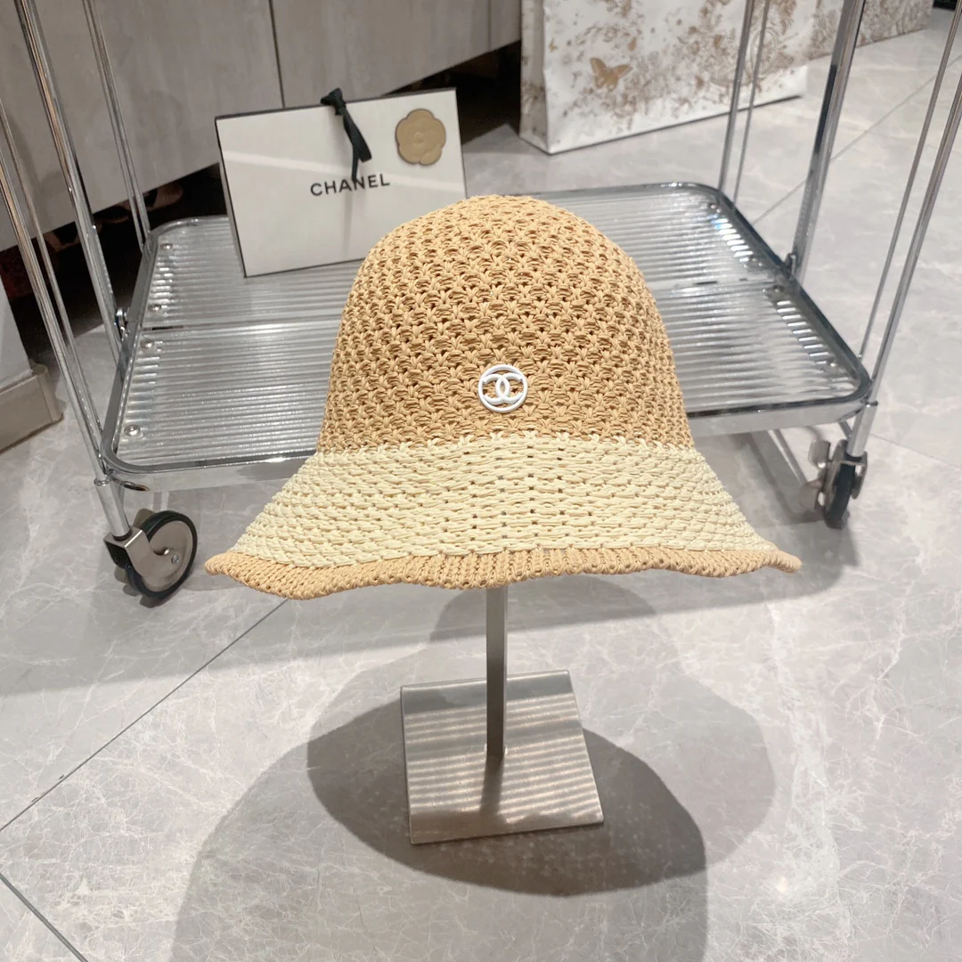 Рыбацкая соломенная шляпа Chanel