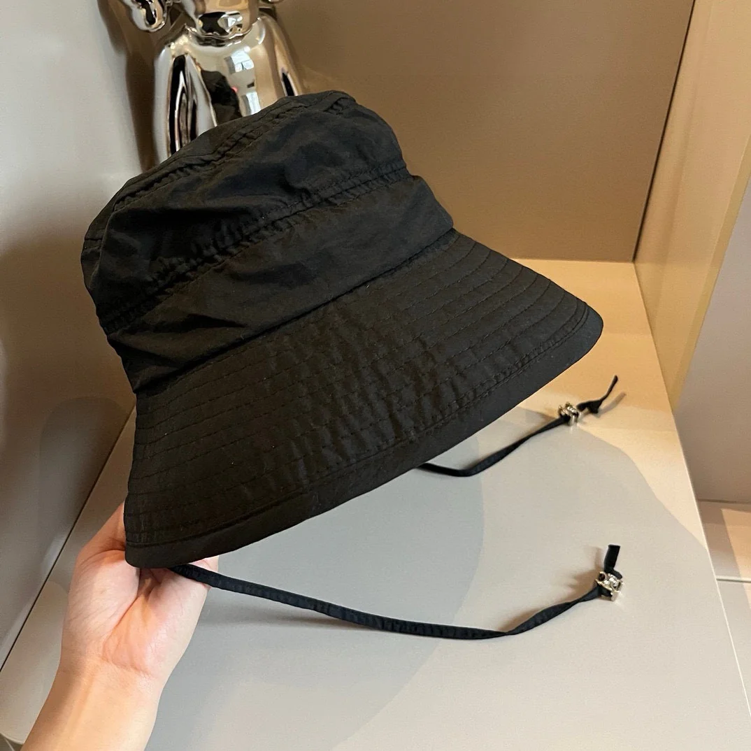 Солнцезащитная шляпа Celine с отворотом - черная