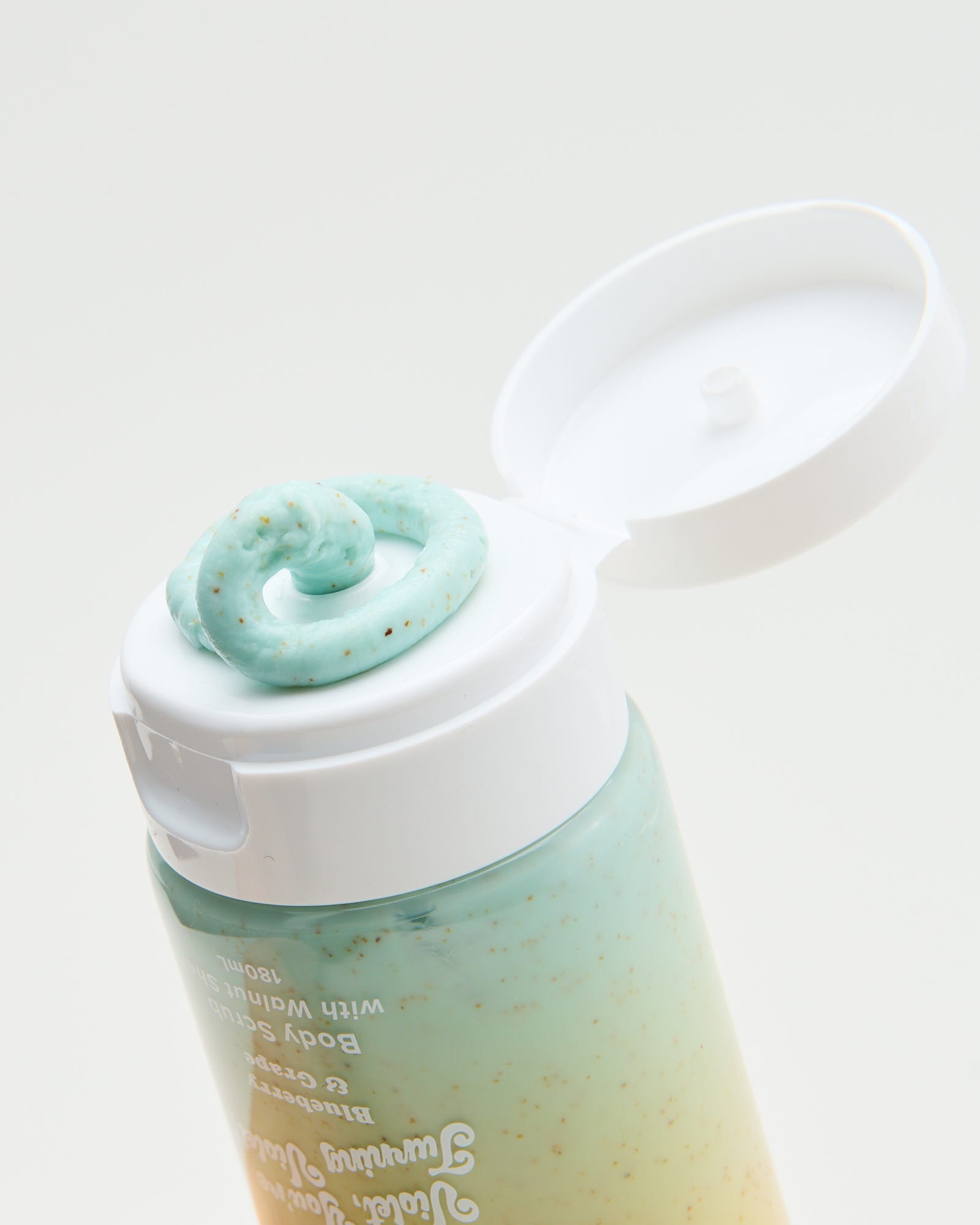 Violet, You're Turning Violet! Body Scrub 180mL