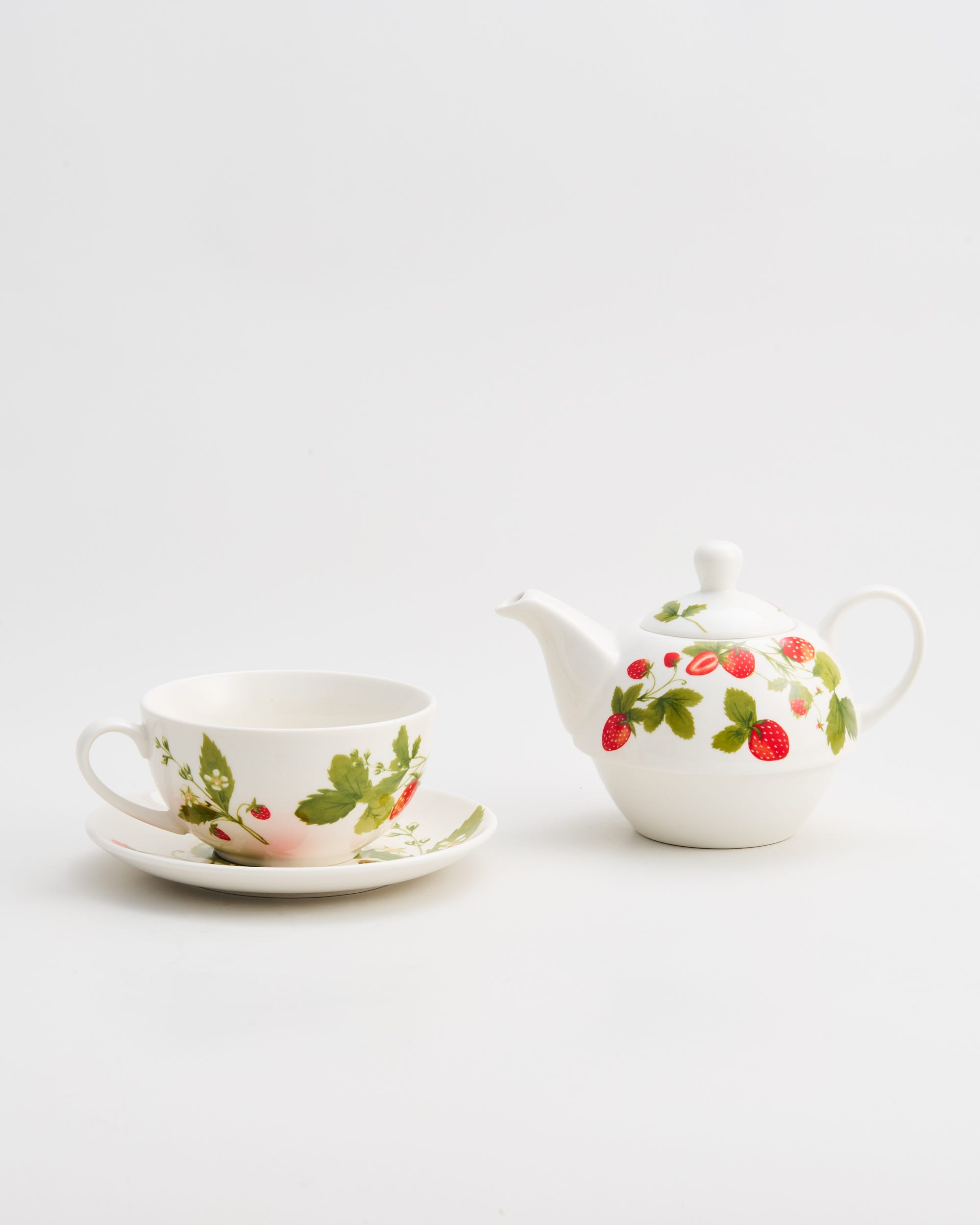 Wild Strawberries Tea for One Teacup and Teapot