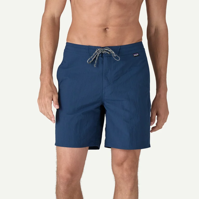 Patagonia Men's Wavefarer&reg; Hybrid Walk Shorts - 18" Inseam