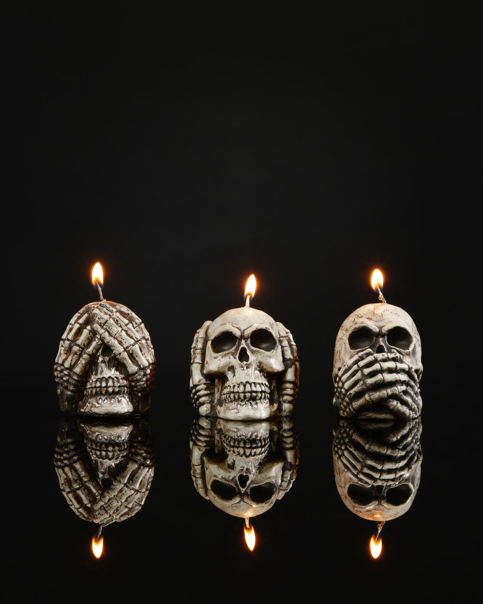 See No, Hear No, Speak No Evil Unscented Skull Trio Candle 3 x 140g