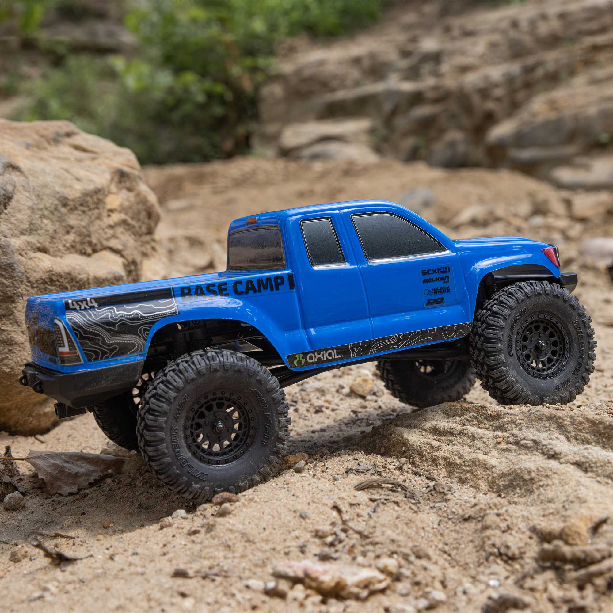 Axial 1/24 SCX24 Base Camp 4X4 RTR Brushed Rock Crawler (Battery & Charger Included), Blue