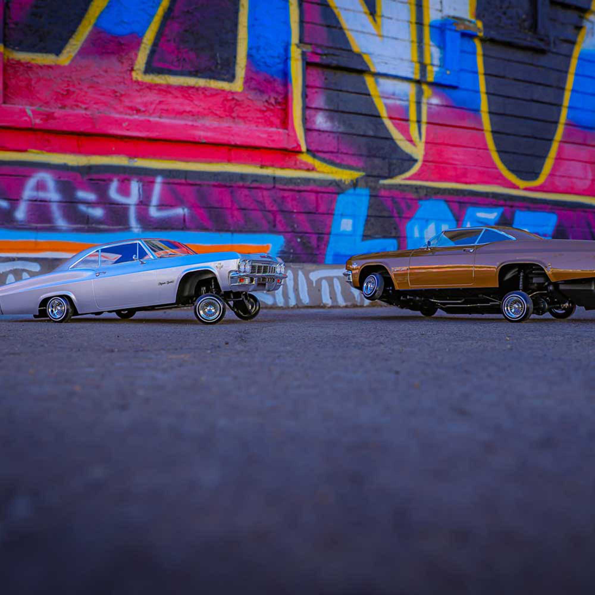 Redcat Racing 1/10 SixtyFive Chevy Impala SS 2WD Hopping Lowrider RTR, Rootbeer