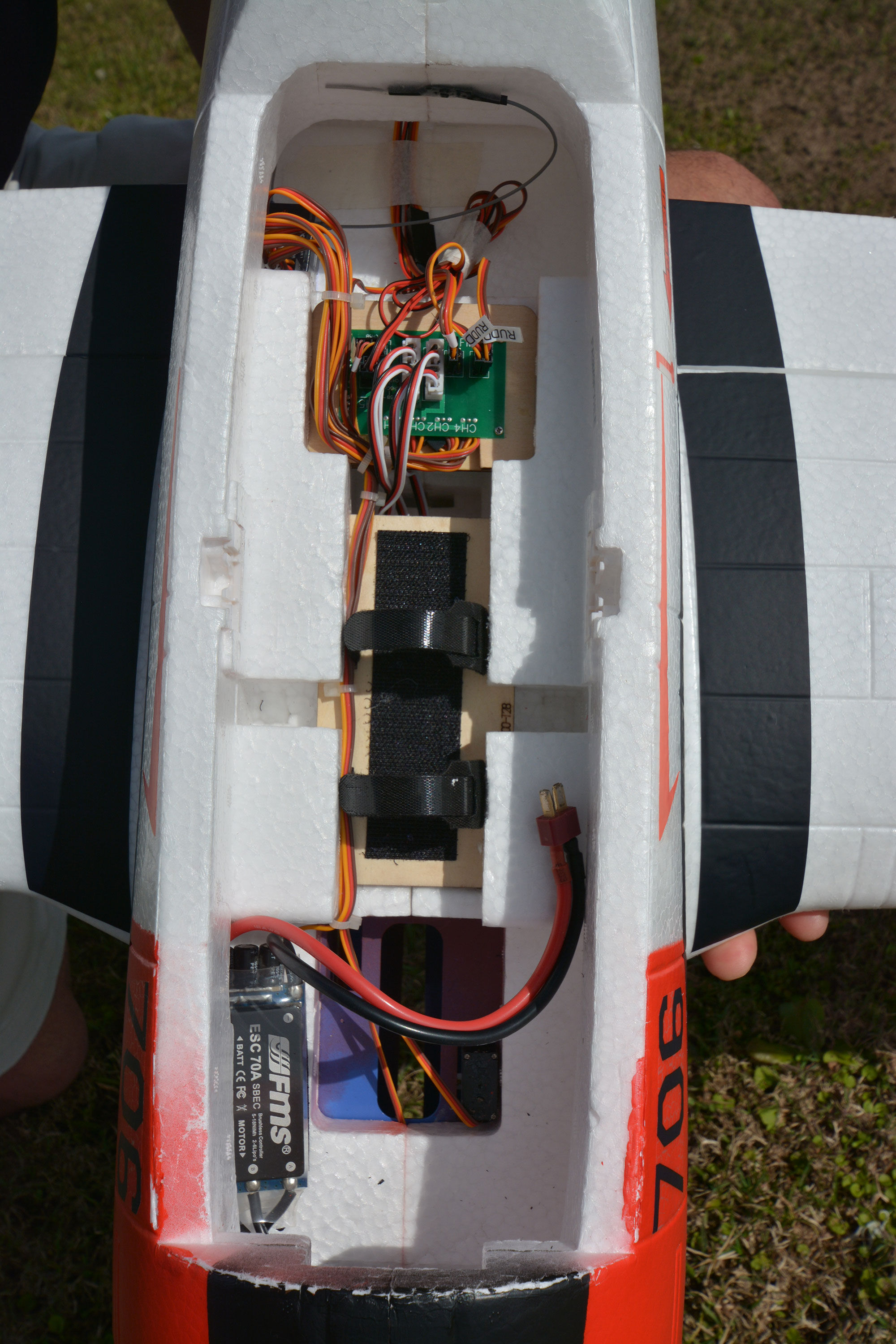 FMS T-28D Trojan V4 Red PNP, 1400mm