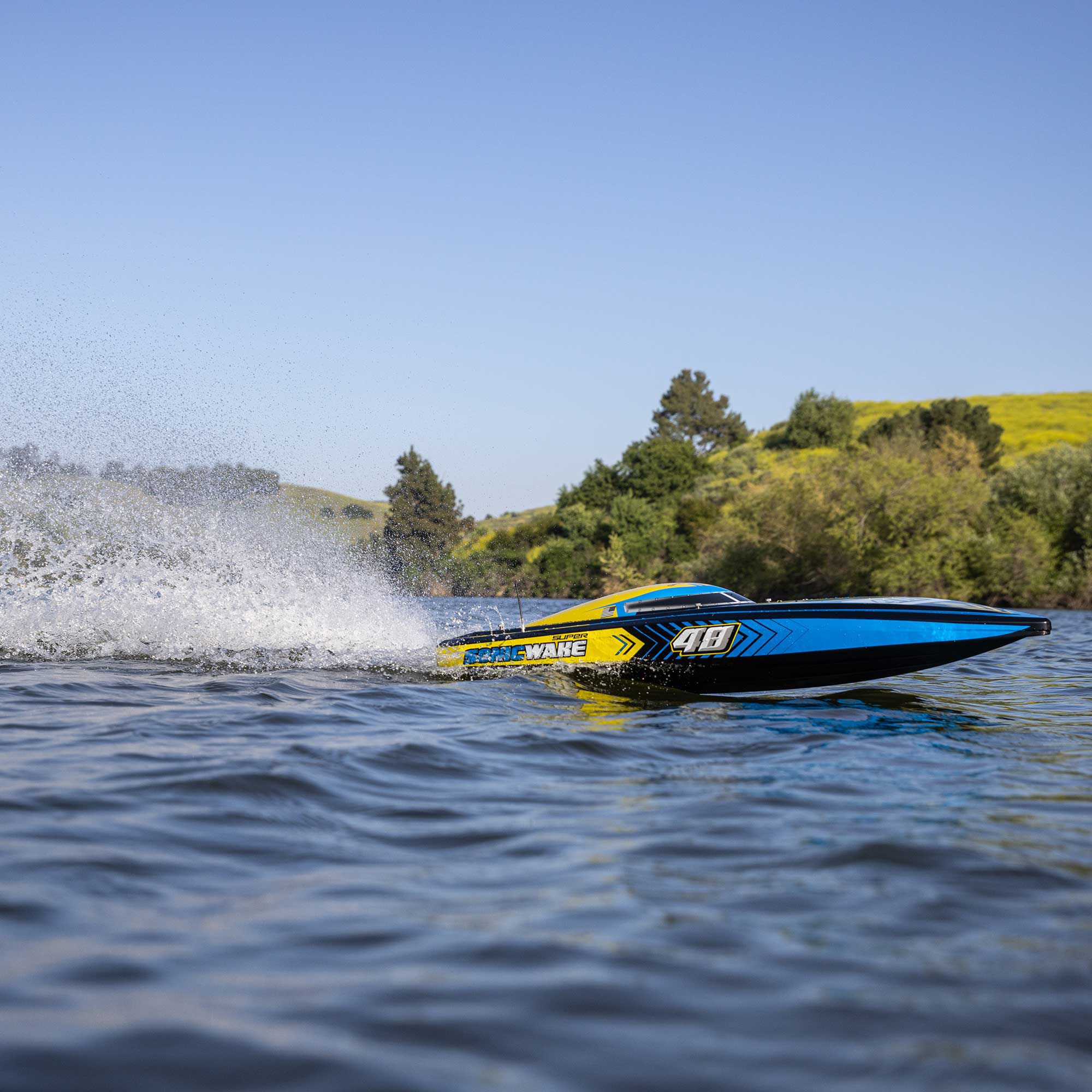 Pro Boat Super Sonicwake 48" 8S Self-Righting Brushless Deep-V RTR