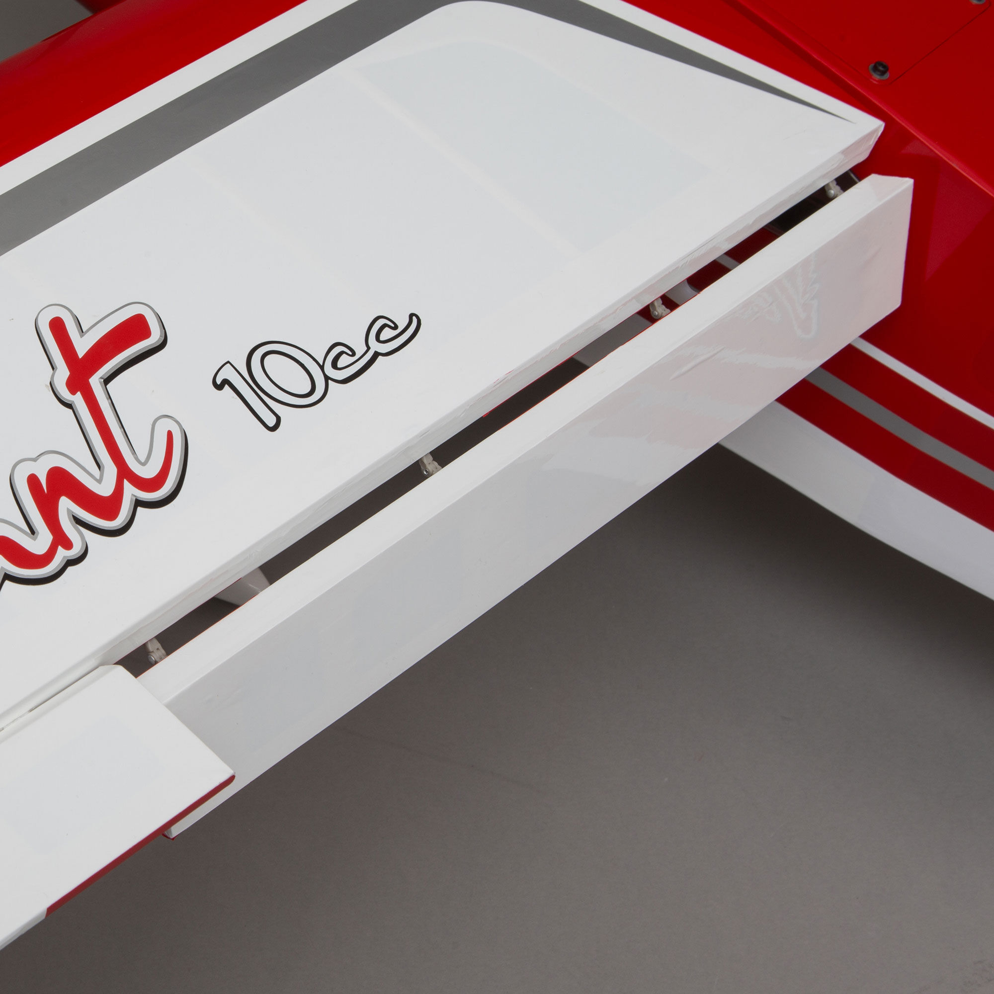 Hangar 9 Valiant 10cc ARF, 69"