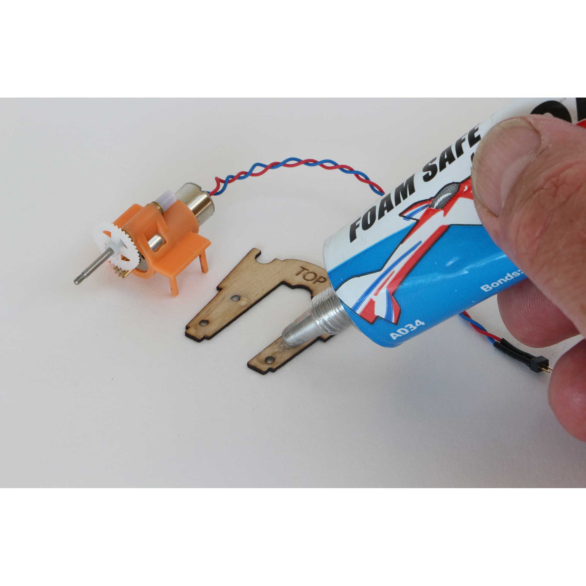 Deluxe Materials Foam 2 Foam, Foam Safe Glue (50ml): EPO, EPS, Wood