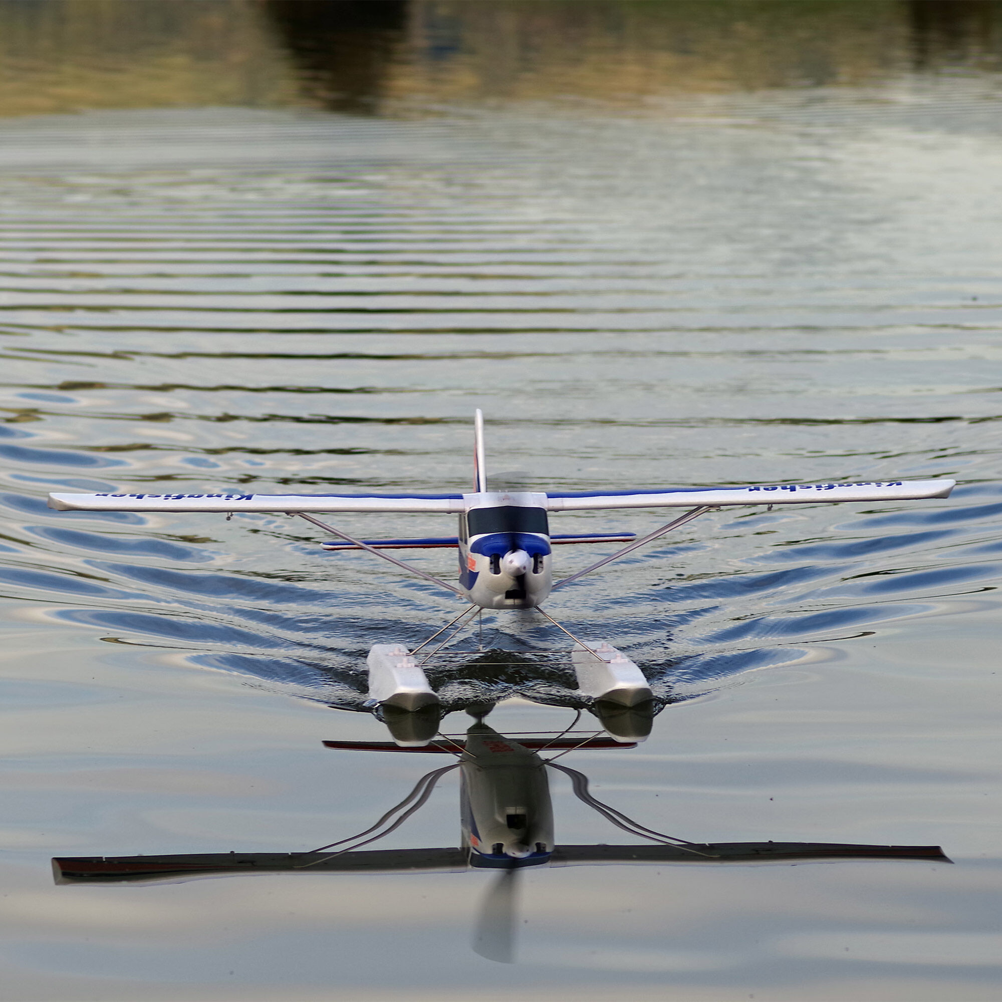 FMS Kingfisher 1400mm PNP with Reflex