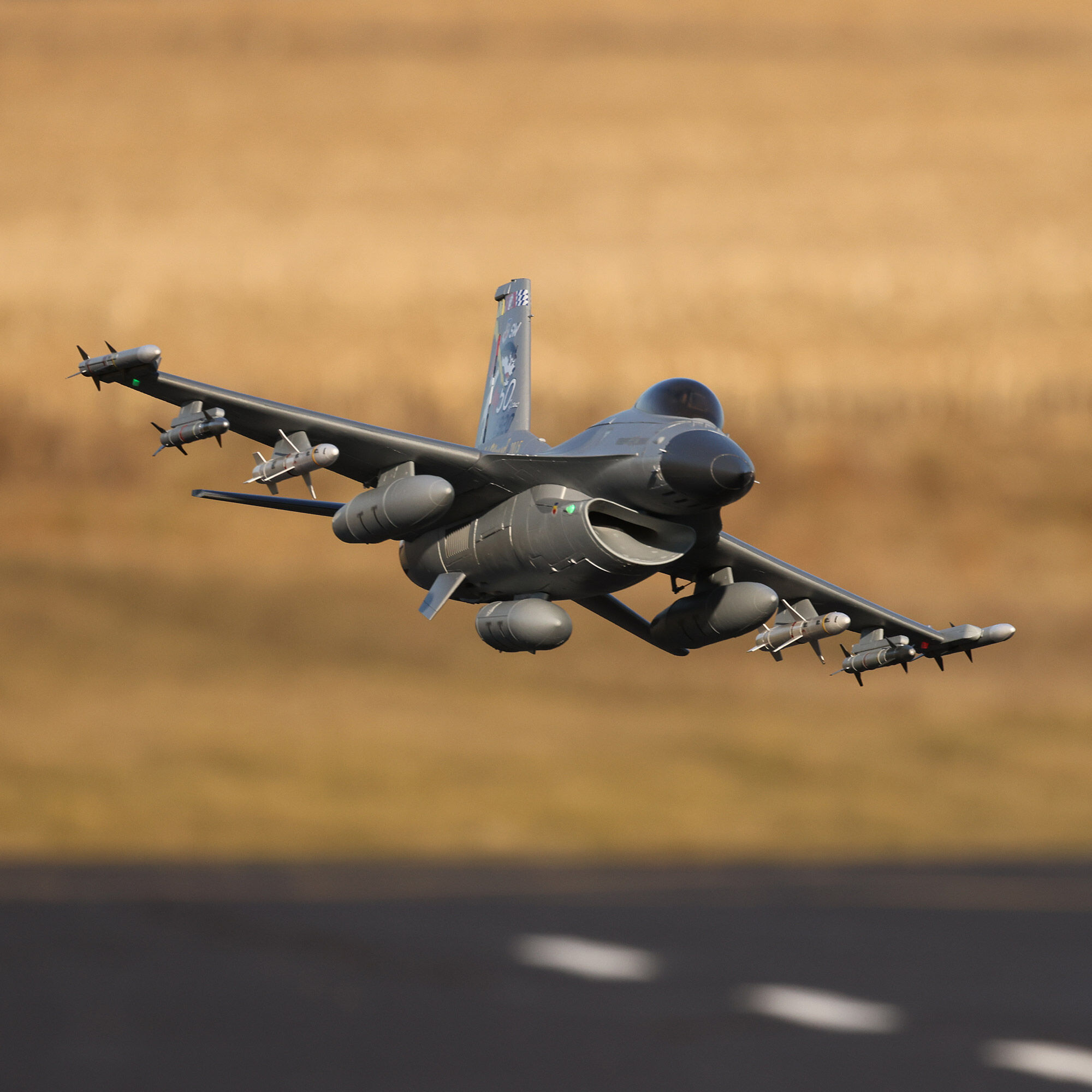 E-flite F-16 Falcon 80mm EDF Jet Smart BNF Basic with SAFE Select