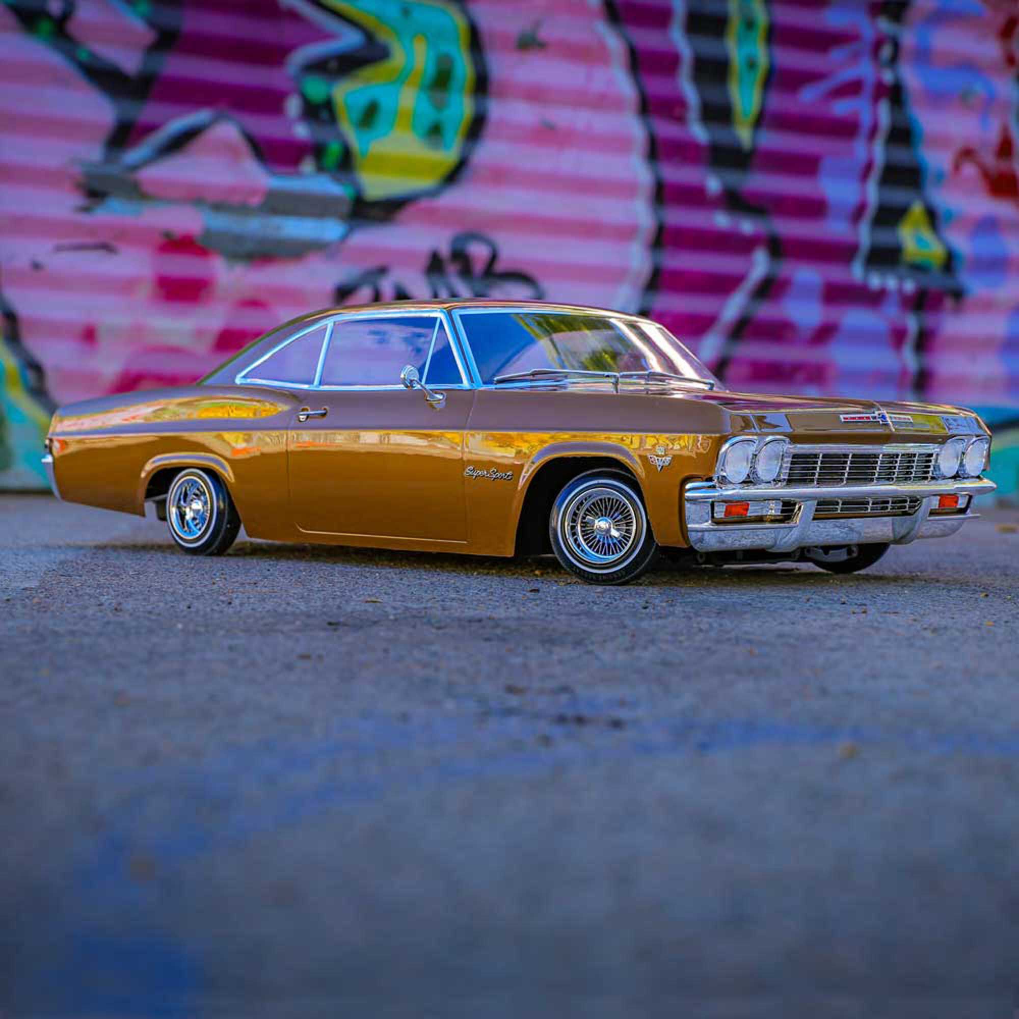 Redcat Racing 1/10 SixtyFive Chevy Impala SS 2WD Hopping Lowrider RTR, Rootbeer