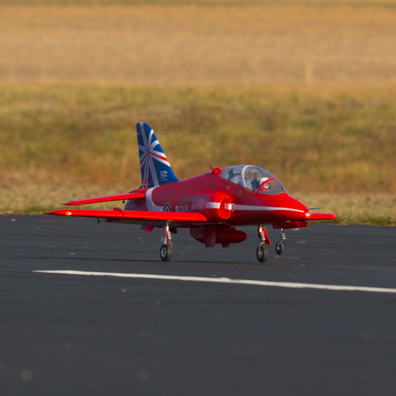FMS BAE Hawk Red Arrow 80mm EDF Jet PNP