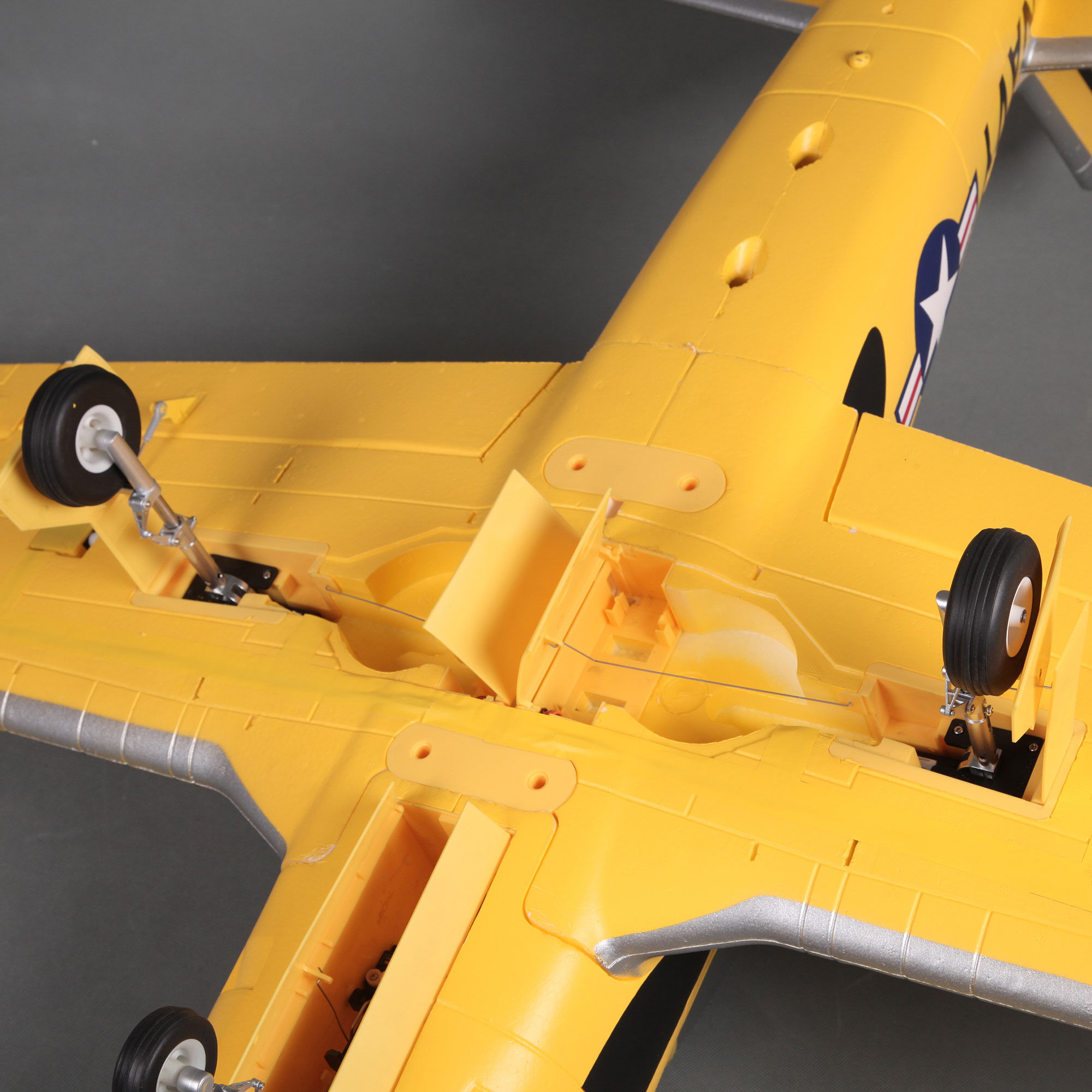 FMS T-28D Trojan V4 Yellow PNP, 1400mm